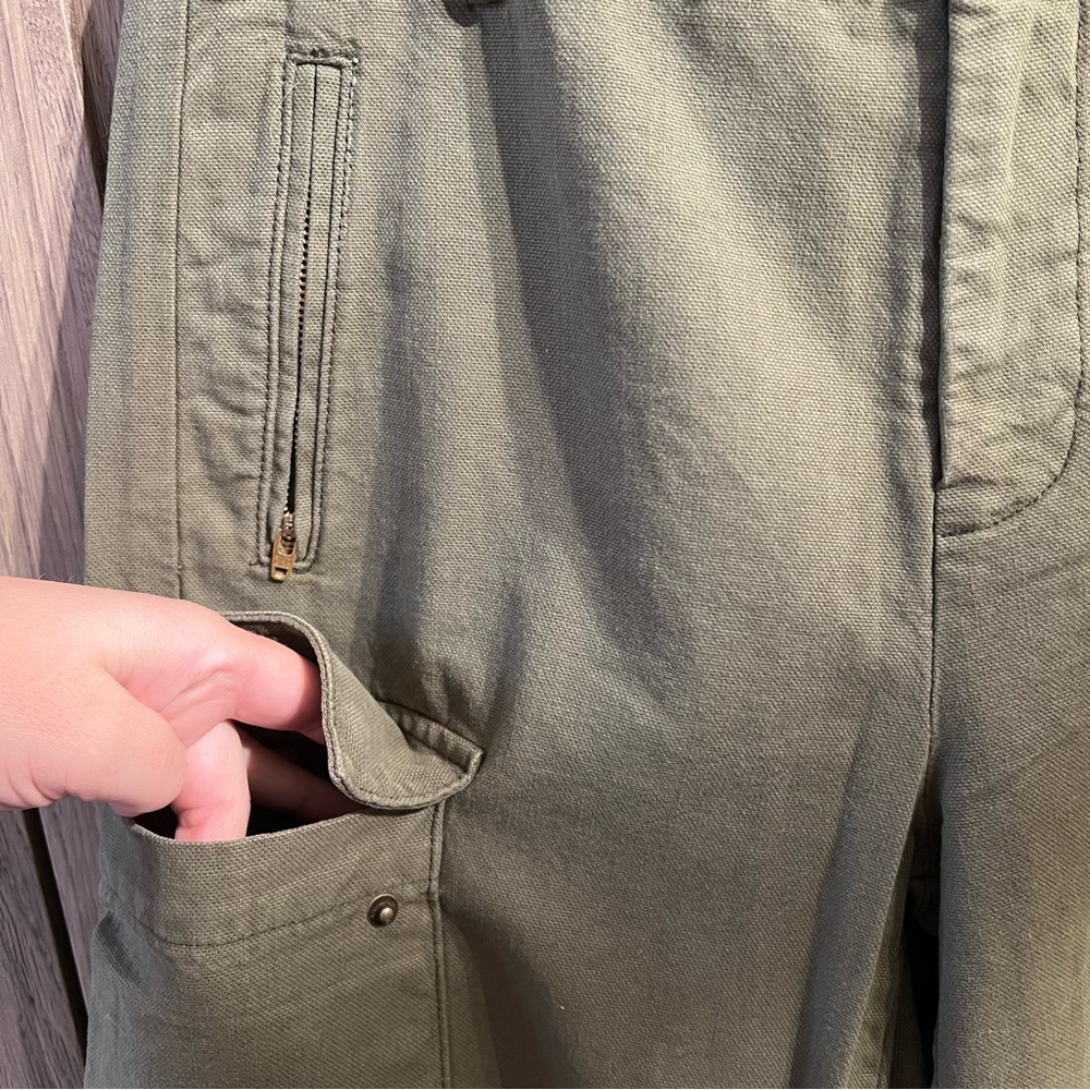 *Flawed* NWOT Women’s Etica Ren Cropped Relaxed Cargo Pant Size 28 Sage - Picture 8 of 11